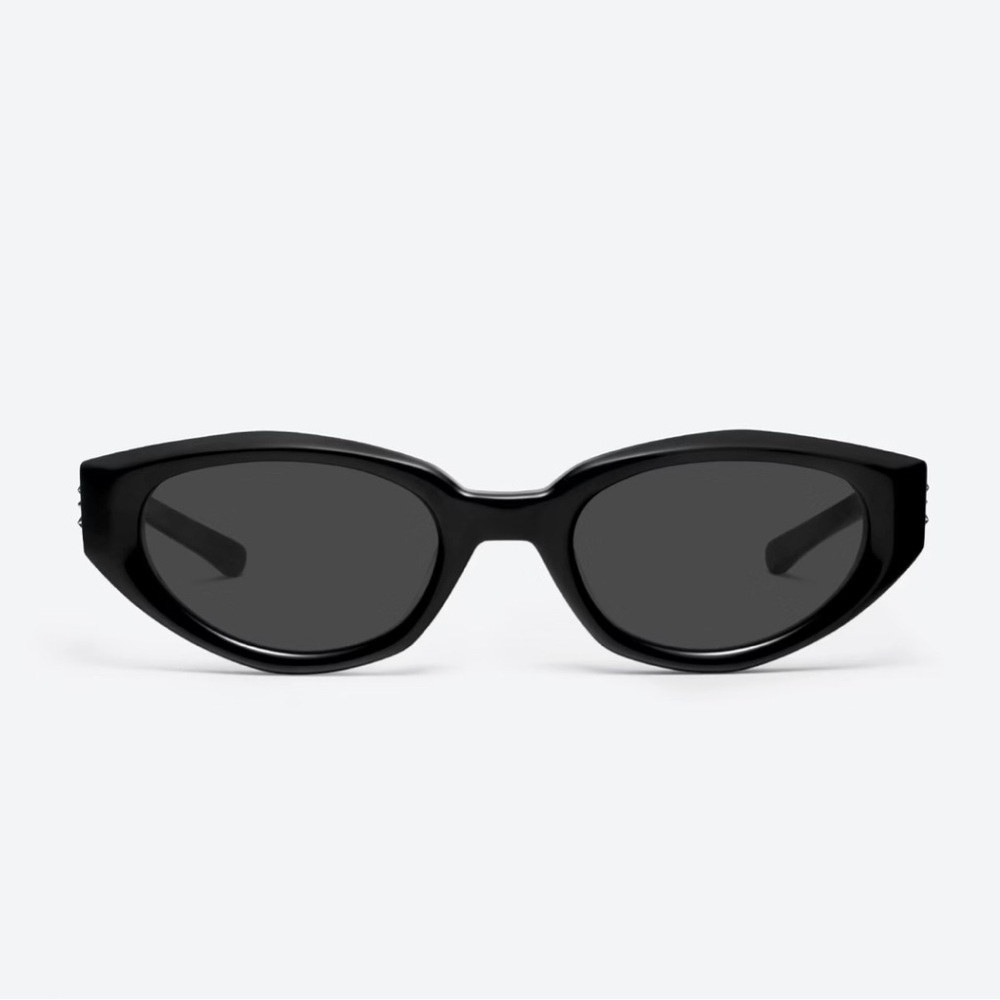 Gentle Monster Jennie - Fish Tail01 Sunglasses